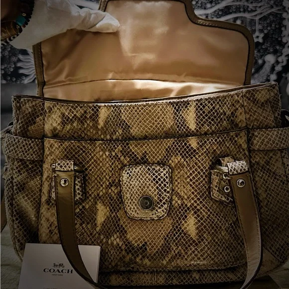 Vintage style Y2K Coach Tan Snake Print Women's Bag crossbody purse handbag - Picture 10 of 17